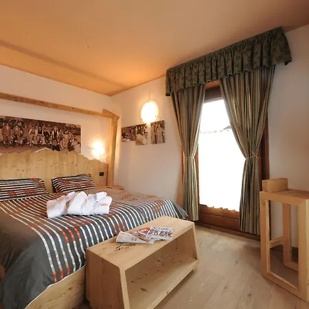 Astra Hotel 3*